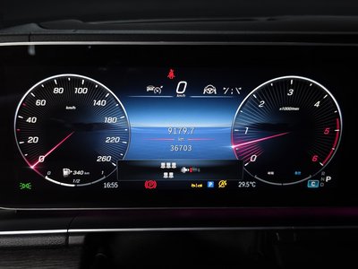 2024 Mercedes-BENZ GLS photo 8