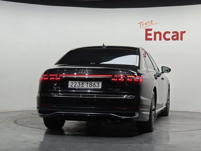 AUDI A8 - 4