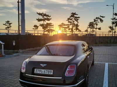 BENTLEY MULSANNE - 2