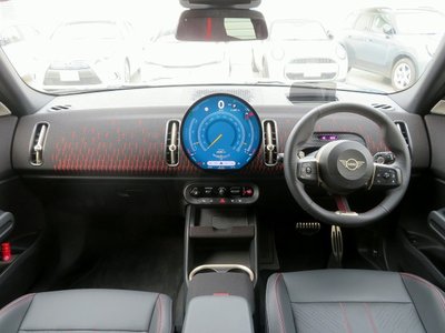 MINI COUNTRYMAN - 4