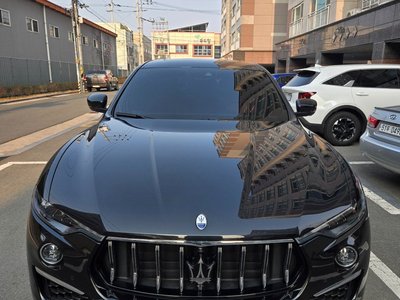MASERATI LEVANTE - 1
