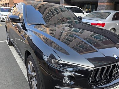MASERATI LEVANTE - 3