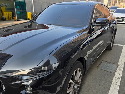 MASERATI LEVANTE - 5