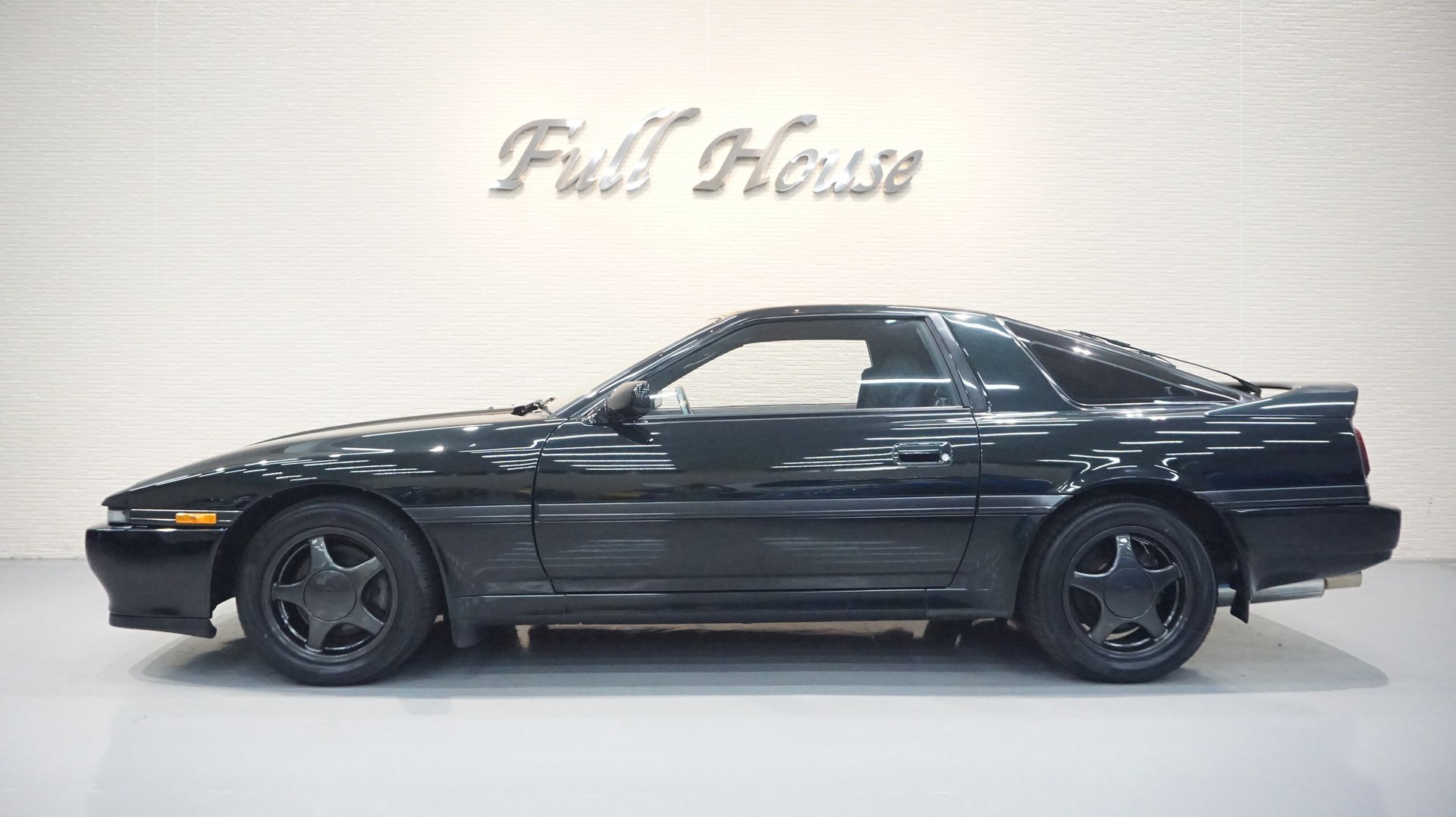 TOYOTA SUPRA - View 1