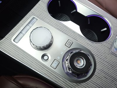 صورة مصغرة 12 لـ 2024 Genesis GV80