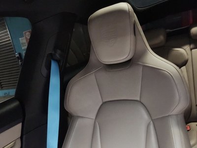 2025 Porsche TAYCAN thumbnail 12
