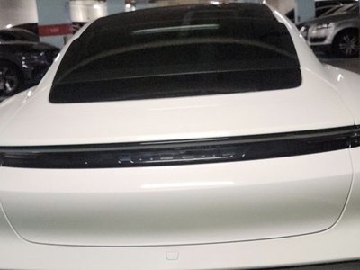 2025 Porsche TAYCAN photo 3