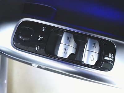 صورة مصغرة 20 لـ 2024 MERCEDES-BENZ C-CLASS