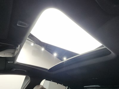 2023 BMW 5 SERIES — миниатюра 17