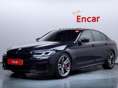 2023 BMW 5 SERIES photo 1