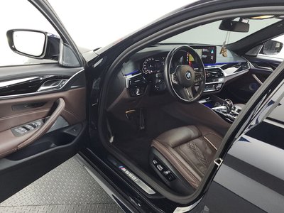 2023 BMW 5 SERIES photo 10