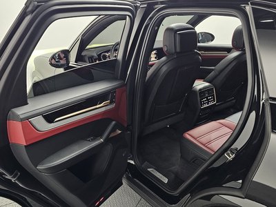 2024 Porsche CAYENNE — миниатюра 29