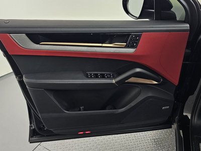 2024 Porsche CAYENNE — миниатюра 14