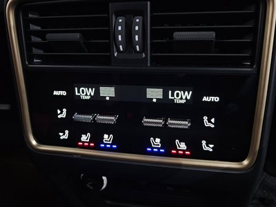 2024 Porsche CAYENNE — миниатюра 37