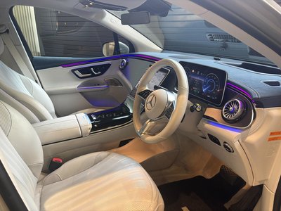 MERCEDES-BENZ EQE - 8