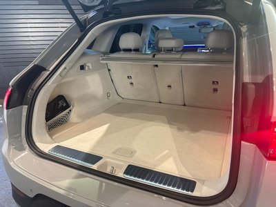 MERCEDES-BENZ EQE - 4