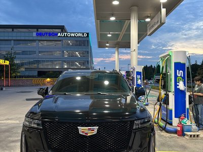 CADILLAC ESCALADE - 10