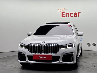 BMW 7 SERIES - 2