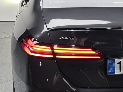 BMW 5 SERIES - 10