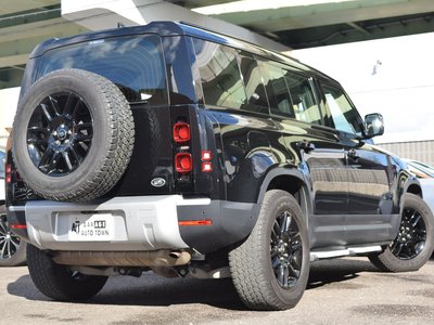 LAND ROVER DEFENDER - 4