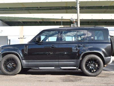 LAND ROVER DEFENDER - 7