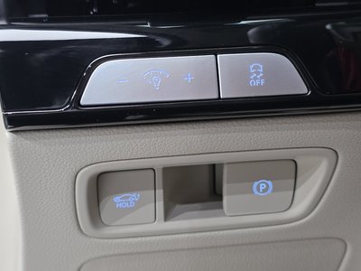 2024 Genesis G80 (RG3) thumbnail 22
