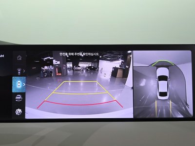 2024 Genesis G80 (RG3) thumbnail 29