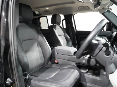 LAND ROVER DEFENDER - 10