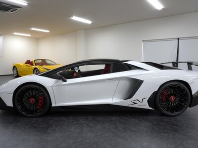 LAMBORGHINI AVENTADOR ROADSTER - 7