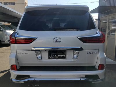 LEXUS LX - 8