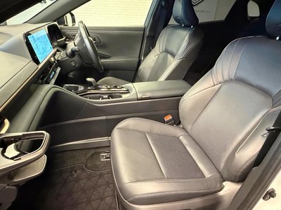 2024 Toyota CROWN SPORT photo 7