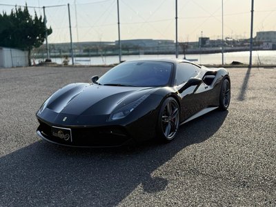 FERRARI 488 - 2
