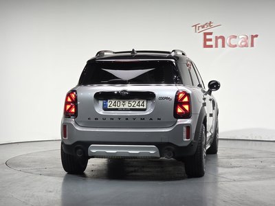 MINI COUNTRYMAN - 4