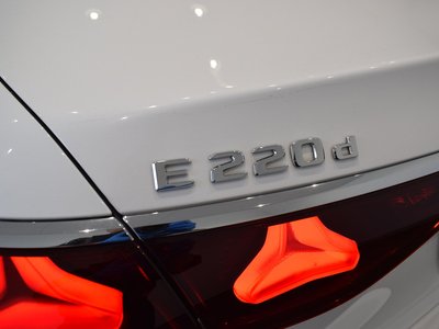 2025 Mercedes-BENZ E-CLASS 缩略图 18