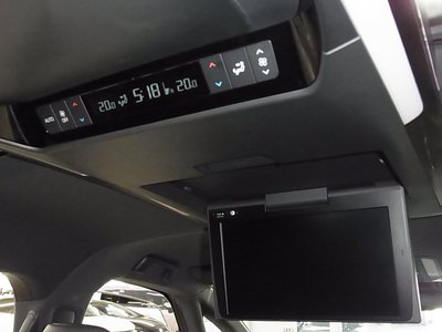 2023 Toyota ALPHARD — фото 3