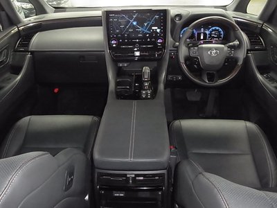 2023 Toyota ALPHARD — фото 7