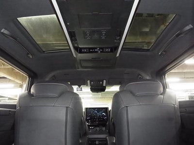 2023 Toyota ALPHARD — фото 2