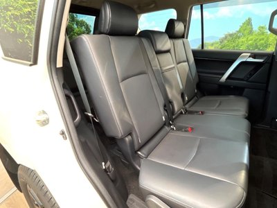 TOYOTA LAND CRUISER PRADO - 9