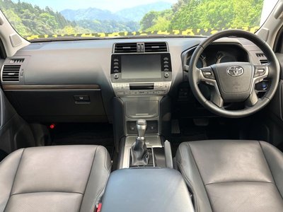 TOYOTA LAND CRUISER PRADO - 2