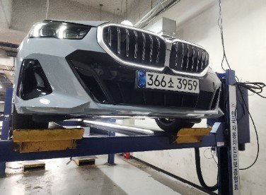 BMW 5 SERIES - View 1