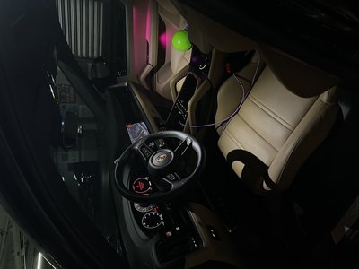 2025 Porsche CAYENNE 照片 8