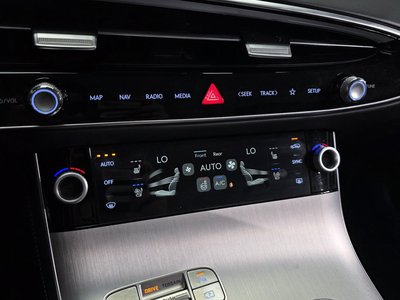 صورة مصغرة 23 لـ 2025 Genesis GV70