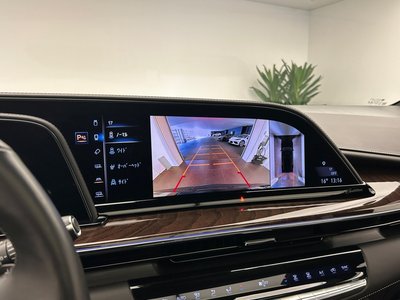 CADILLAC ESCALADE - 8