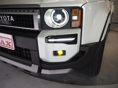 TOYOTA LAND CRUISER 250 - 8