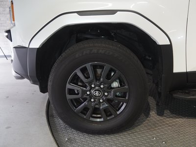 TOYOTA LAND CRUISER 250 - 9
