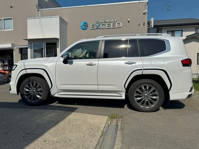 TOYOTA LAND CRUISER 300 - 4