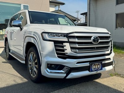 TOYOTA LAND CRUISER 300 - 3