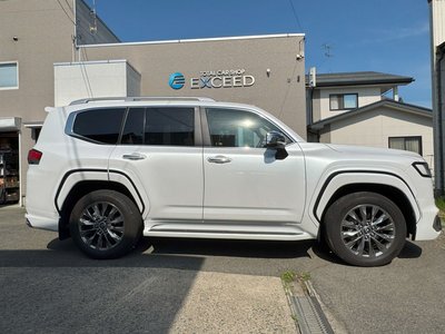 TOYOTA LAND CRUISER 300 - 6