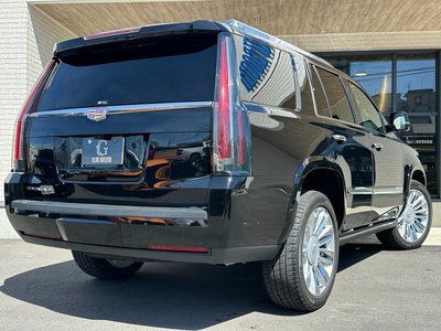 CADILLAC ESCALADE - 7