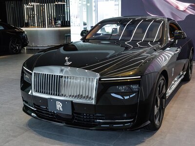 ROLLS ROYCE SPECTRE 2024 thumbnail 6
